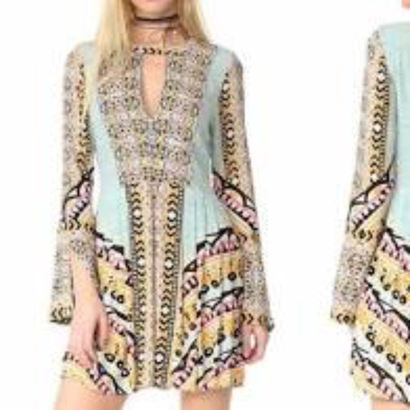 Free People Dresses & Skirts - Free People Tegan Border Printed Mini Dress Size 6